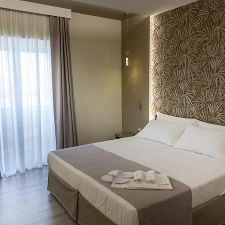 Holygold **** 4* 트리니타폴리