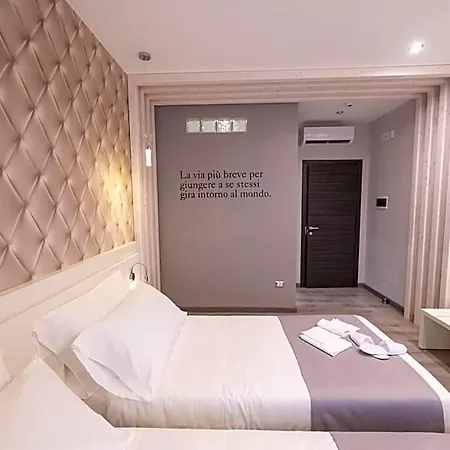 Bed and breakfast Holygold **** Trinitapoli